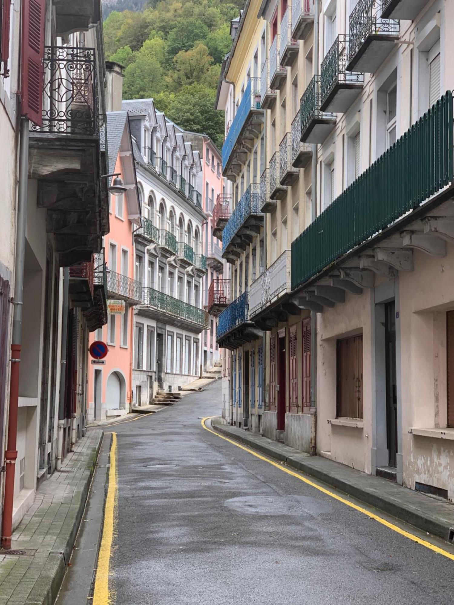 Charmant Appartement Au Calme En Plein Centre Ville Avec Wifi Et Linge De Maison Inclus Cauterets Kültér fotó